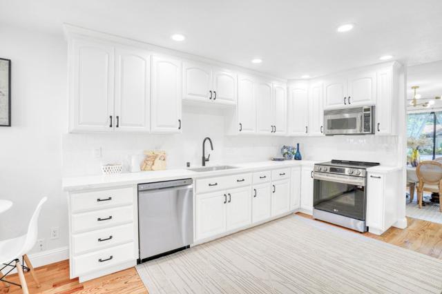 227 Ada Avenue, Mountain View CA: https://media.crmls.org/mediaz/c243d863-c2fb-4525-986d-f9c48f2feafb.jpg