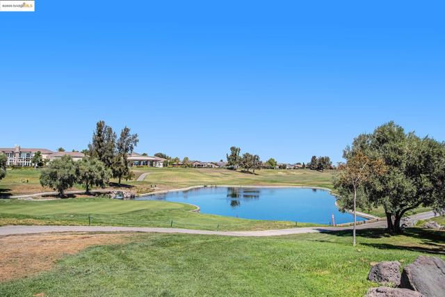 299 Marks Rd, Rio Vista CA: https://media.crmls.org/mediaz/c244a5cb-a7df-43c3-9b1d-25ce6076360b.jpg