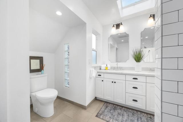 900 35th Avenue, Santa Cruz CA: https://media.crmls.org/mediaz/c244c420-eef1-42fb-a652-ce701c8ebc5b.jpg