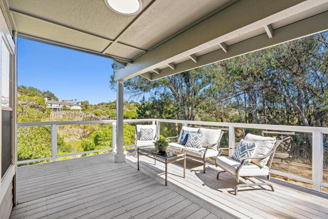 431 Canon Del Sol, Watsonville CA: https://media.crmls.org/mediaz/c2450d64-86ac-4e08-ad33-f8b33fade117.jpg
