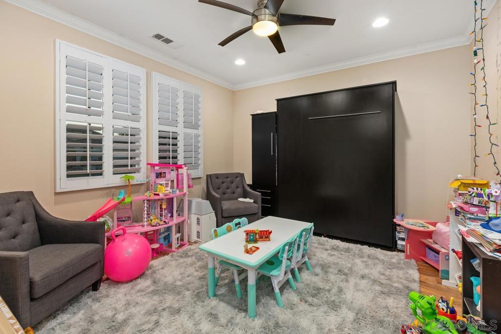 MLS #250030585SD img 18