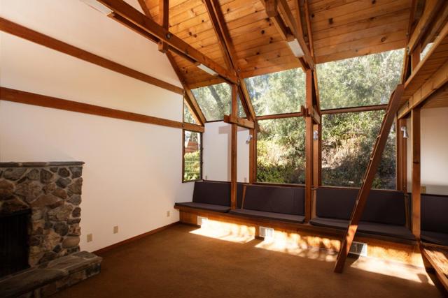 23200 Encinal Court, Los Altos Hills CA: https://media.crmls.org/mediaz/c2467a93-88dd-4a60-88b3-b1f120d56c75.jpg