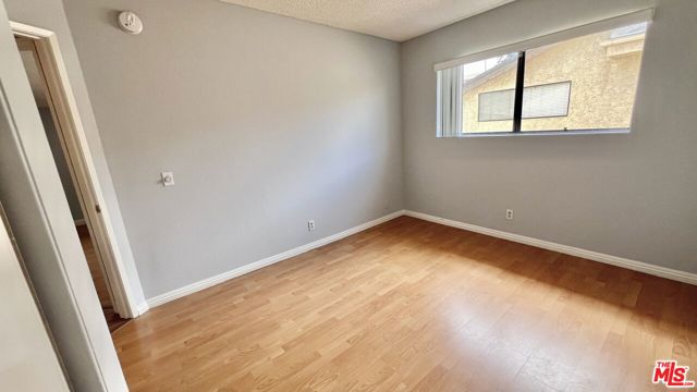 15061 Sherman Way, Van Nuys CA: https://media.crmls.org/mediaz/c246cc78-1017-4b5d-8414-739f2ed25828.jpg