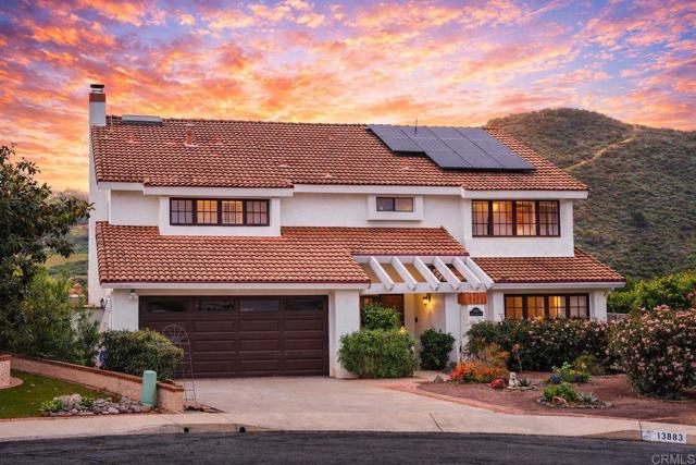 Detail Gallery Image 2 of 40 For 18383 Chetenham Ct, Rancho Bernardo (San Diego),  CA 92128 - 5 Beds | 3 Baths