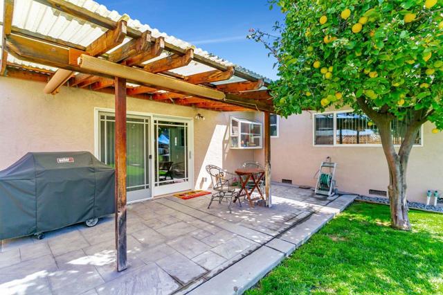 5839 Herma Street, San Jose CA: https://media.crmls.org/mediaz/c2472581-263d-4da8-9901-4c56c9a8253e.jpg