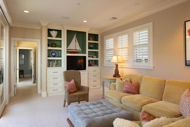 553 Beach Drive, Aptos CA: https://media.crmls.org/mediaz/c2479c0f-9773-46c8-a141-49abe5b4c251.jpg