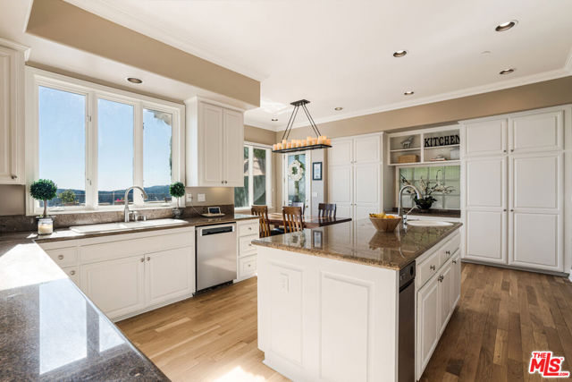 Drew Fenton | 16742 Via Pacifica Pacific Palisades CA | MLS: 7348440