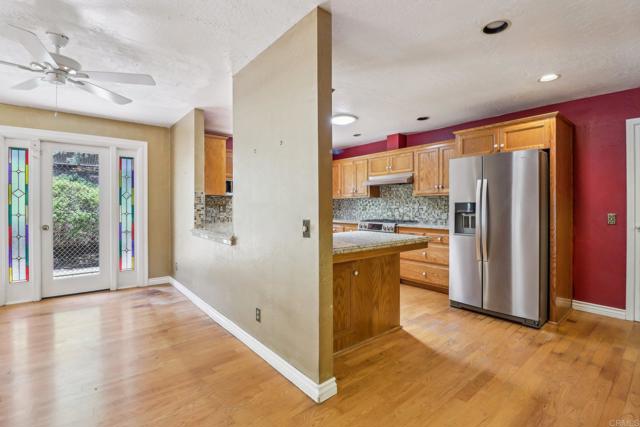 Detail Gallery Image 12 of 60 For 1575 Larson Ln, Fallbrook,  CA 92028 - 3 Beds | 2/1 Baths