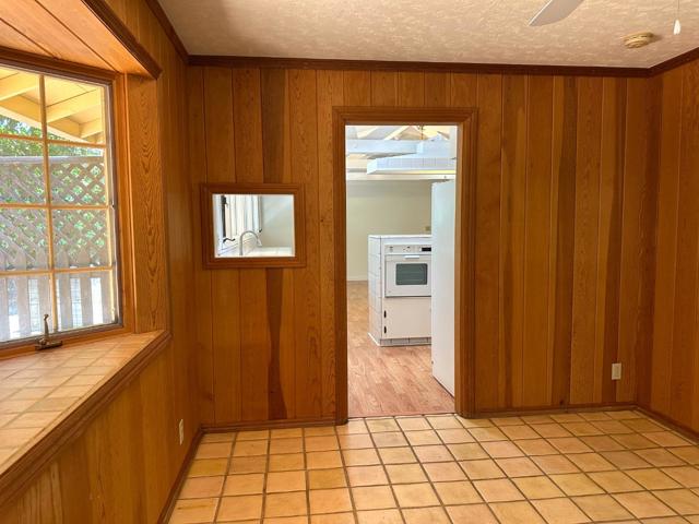 25228 La Loma Drive, Los Altos Hills CA: https://media.crmls.org/mediaz/c24a1ea4-5b0f-4126-9a74-03e7880f8c31.jpg