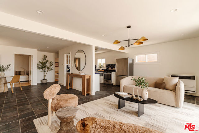 6935 Trolleyway, Playa del Rey CA: https://media.crmls.org/mediaz/c24b4113-2781-40d8-8725-5d6e3c4b0eca.jpg
