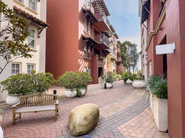 88 S Broadway, Millbrae CA: https://media.crmls.org/mediaz/c24c37c6-1c7d-49d5-ac23-2ec5aa64eaf9.jpg