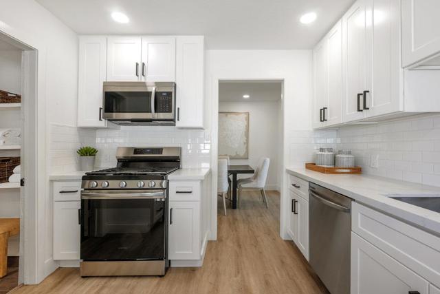 609 Fallon Avenue, San Mateo CA: https://media.crmls.org/mediaz/c24dd4fe-0269-48bd-ad6e-ca9e2d9e682c.jpg