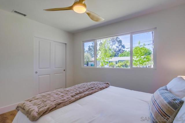 3987 Dalles Ave, San Diego CA: https://media.crmls.org/mediaz/c24e3023-1e39-4af9-9a5d-a4f7f8c66ee2.jpg