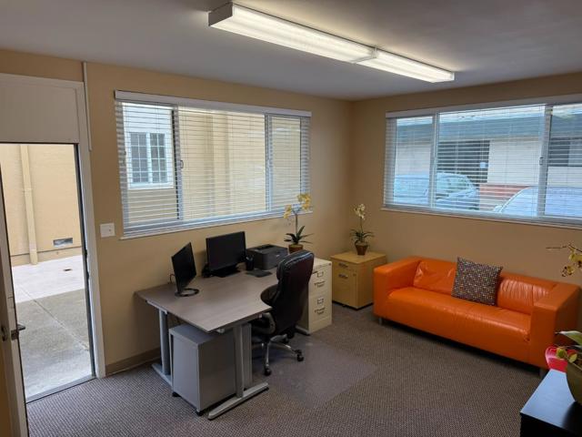 422 Peninsula Avenue, San Mateo CA: https://media.crmls.org/mediaz/c24e6361-26a7-4c47-87ad-3e6ecbd416d1.jpg