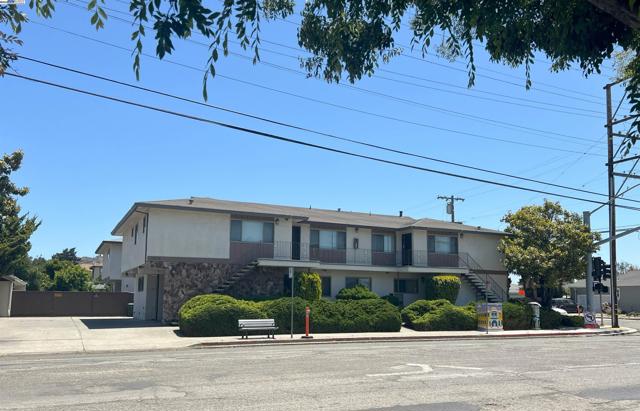 1888 Bancroft Avenue, San Leandro CA: https://media.crmls.org/mediaz/c24e921c-08f8-4576-89bb-21dc5727c24b.jpg