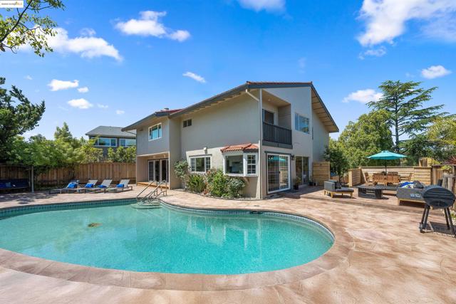 1051 Lea Drive, San Rafael CA: https://media.crmls.org/mediaz/c24f13b2-7565-4c81-ac0c-10ed326d98f3.jpg