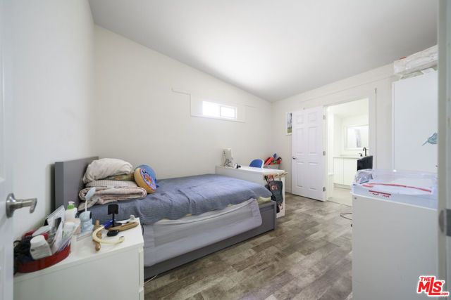 110 S Baymar Street, West Covina CA: https://media.crmls.org/mediaz/c24f29b7-0c09-4662-8ee4-3cf0fa50a7da.jpg