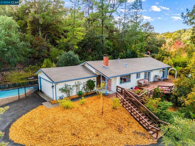 Image 1 of 40 For 11 Greyfell Pl