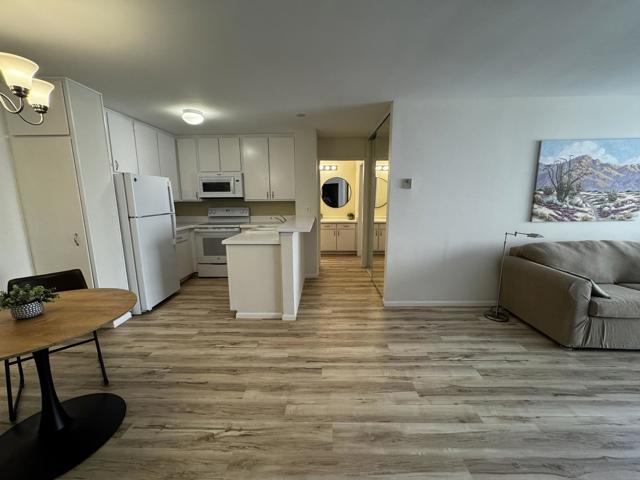 1885 Diamond St, San Diego CA: https://media.crmls.org/mediaz/c24fe89f-7f0b-4e7a-8cf0-f3285838b21c.jpg