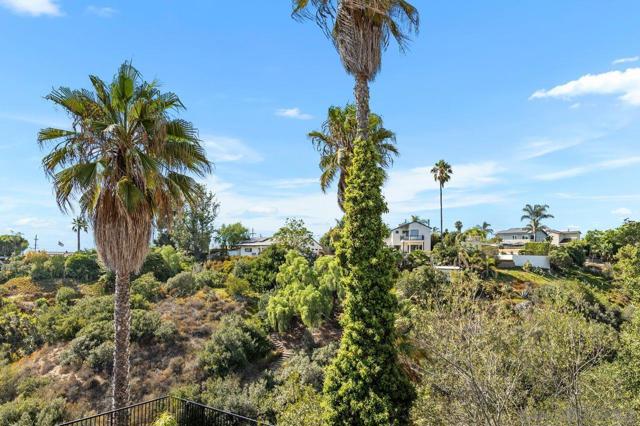 4732 Iroquois Ave, San Diego CA: https://media.crmls.org/mediaz/c250ace8-808c-4519-ba39-2b24b5c190d0.jpg