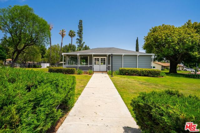 8389 Sedan Avenue, West Hills CA: https://media.crmls.org/mediaz/c250f396-ef34-445c-9291-f6282bdabcf6.jpg