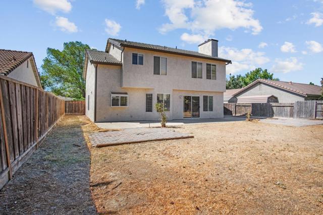 1622 Fir Drive, Los Banos CA: https://media.crmls.org/mediaz/c251568f-bd80-4eb6-adbb-82af9d53682a.jpg