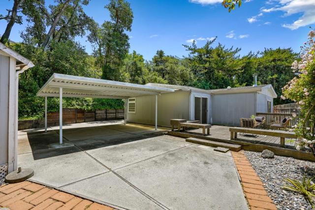300 Plum Street, Capitola CA: https://media.crmls.org/mediaz/c2517b15-5d31-488d-bf38-35faa9ac2e63.jpg
