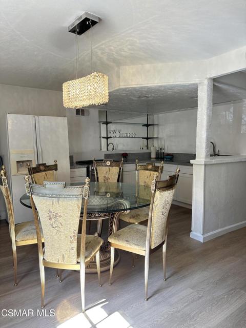 215 Pepper Road, Newbury Park CA: https://media.crmls.org/mediaz/c251af8e-1210-46bb-b1b2-f95c7083f3b9.jpg