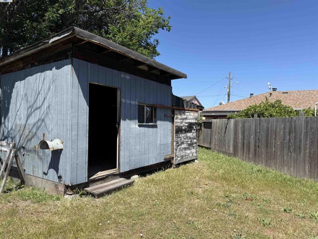 Image 41 of 54 For 15094 Alexandria St