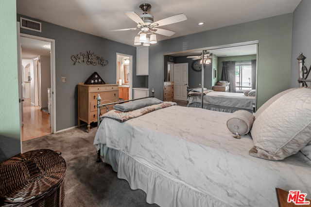 3719 Country Club Drive, Long Beach CA: https://media.crmls.org/mediaz/c252958c-f0a1-402b-b6ed-ea16638a2368.jpg