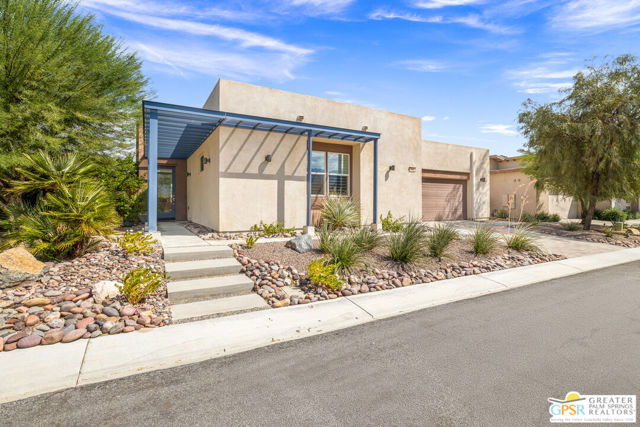 702 Axis Way, Palm Springs CA: https://media.crmls.org/mediaz/c2534432-486e-4ec9-a1c6-afa919660f46.jpg