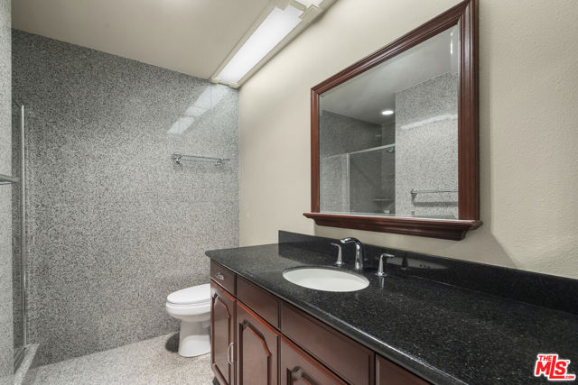 8455 Fountain Avenue, West Hollywood CA: https://media.crmls.org/mediaz/c25349dd-c943-4567-832b-5fd58407d521.jpg