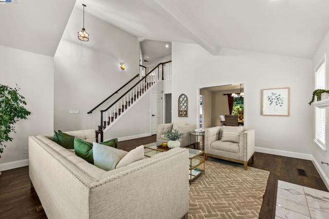 3746 La Costa Ave, Castro Valley CA: https://media.crmls.org/mediaz/c256931d-c1fd-4ce7-8130-fd1464aa7b8f.jpg
