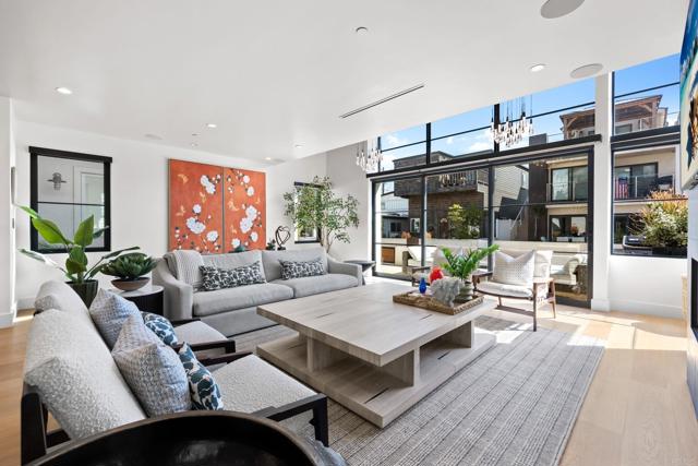 Detail Gallery Image 7 of 72 For 119 41st St, Newport Beach,  CA 92663 - 3 Beds | 5 Baths