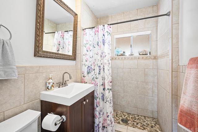 Image 8 of 12 For 5909 Albemarle St