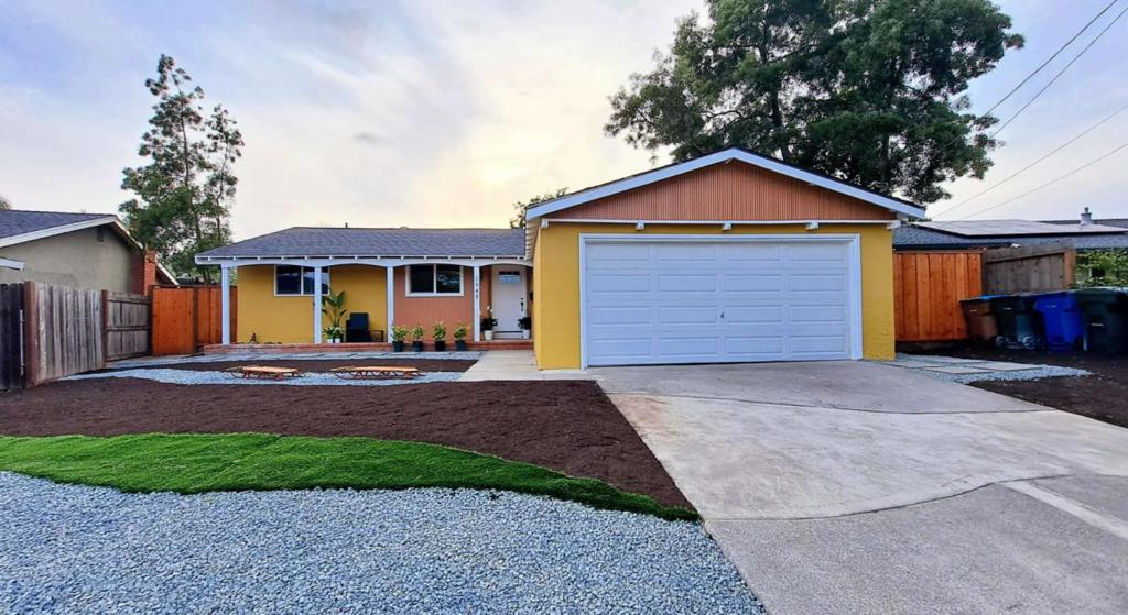 1948 Sequoia Court