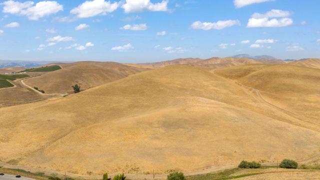 1 Collier Canyon Road, Livermore CA: https://media.crmls.org/mediaz/c25990b2-8011-42a2-a761-3f456e278c8d.jpg