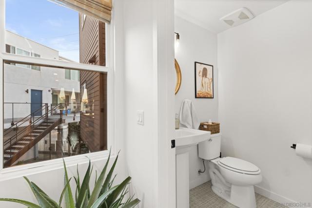 4100 Voltaire St, San Diego CA: https://media.crmls.org/mediaz/c259b887-301b-4b78-8dac-1cc6fe05b962.jpg