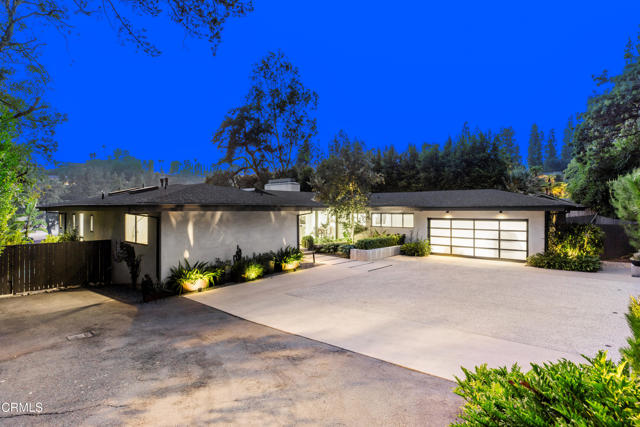 1240 Chateau Road, Pasadena CA: https://media.crmls.org/mediaz/c25ab67e-8653-486b-b9f5-742d8cb65a8d.jpg
