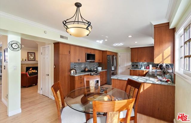 1501 Oak Avenue, Manhattan Beach, California 90266, 4 Bedrooms Bedrooms, ,2 BathroomsBathrooms,Residential,Sold,Oak,25504879