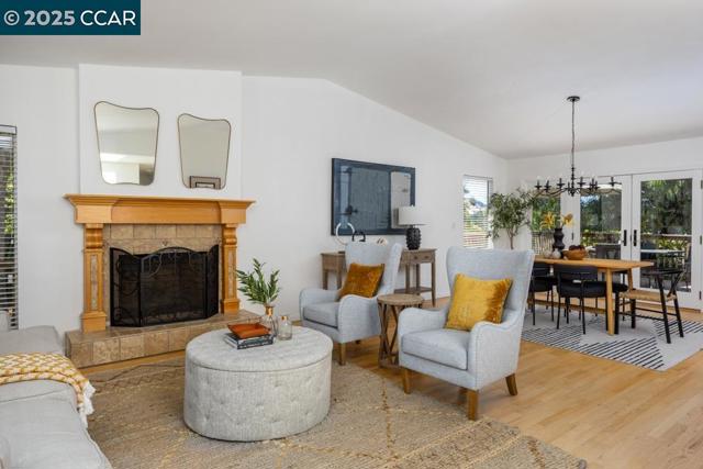 2554 Mockingbird Hill Rd, Walnut Creek CA: https://media.crmls.org/mediaz/c25ba763-3b9c-48e6-a3e8-74ff13a2bce5.jpg