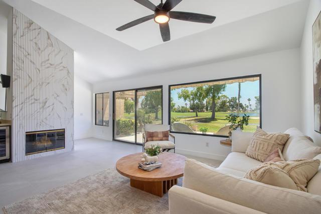 Image 6 of 53 For 41690 Woodhaven Drive