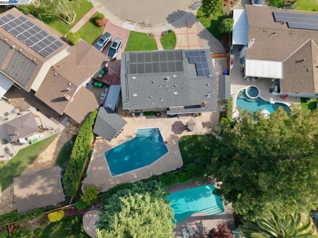 4839 Merganser Ct, Pleasanton CA: https://media.crmls.org/mediaz/c25bf719-4234-4b81-ac79-c6ec83499321.jpg