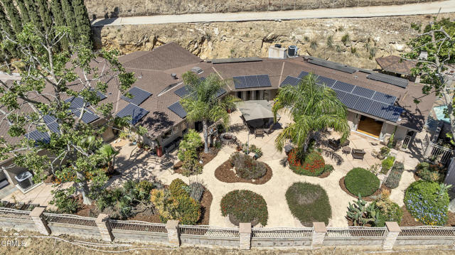 9999 Wornom Avenue, Sunland CA: https://media.crmls.org/mediaz/c25c3b70-2a6f-4fd8-bb93-a613aada09fc.jpg