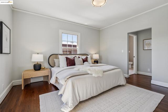 612 Longridge Rd, Oakland CA: https://media.crmls.org/mediaz/c25c64bd-0113-4cb9-9b32-0559ed5470d2.jpg