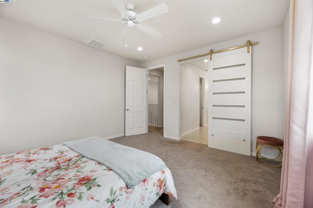 257 E Terra Mia Ave, Mountain House CA: https://media.crmls.org/mediaz/c25d094f-064d-4a44-b0db-ee1068162fa4.jpg