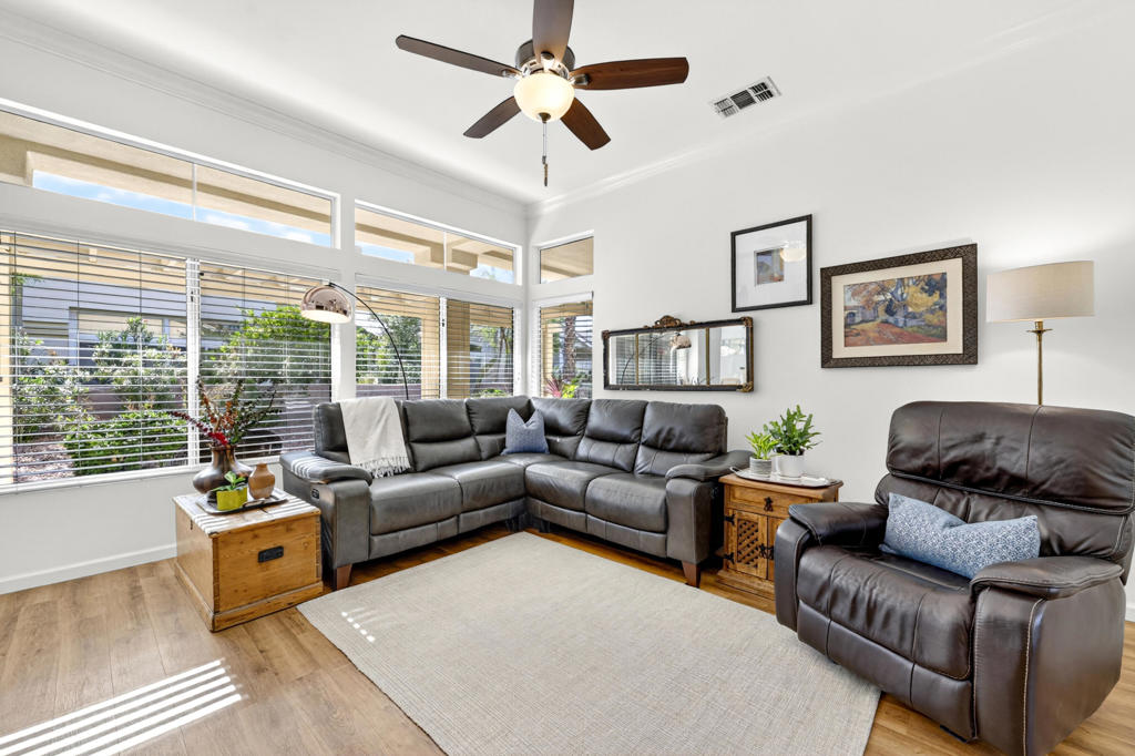 MLS #219139262DA image #3