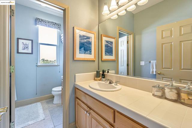 548 Gabriel Ct, Walnut Creek CA: https://media.crmls.org/mediaz/c25f5c74-b009-4ab9-94c4-9b2d2b8b6314.jpg