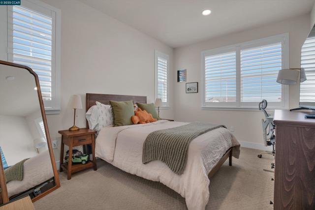 5498 Monte Vista Way, Antioch CA: https://media.crmls.org/mediaz/c25f6c94-f03d-4dd9-92a6-a7b096594ff7.jpg