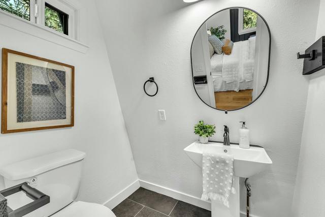 Image 23 of 44 For 52895 Cedar Drive